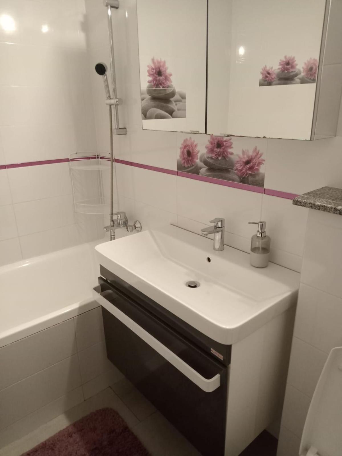Penti Apartament Σουκεάβα Εξωτερικό φωτογραφία